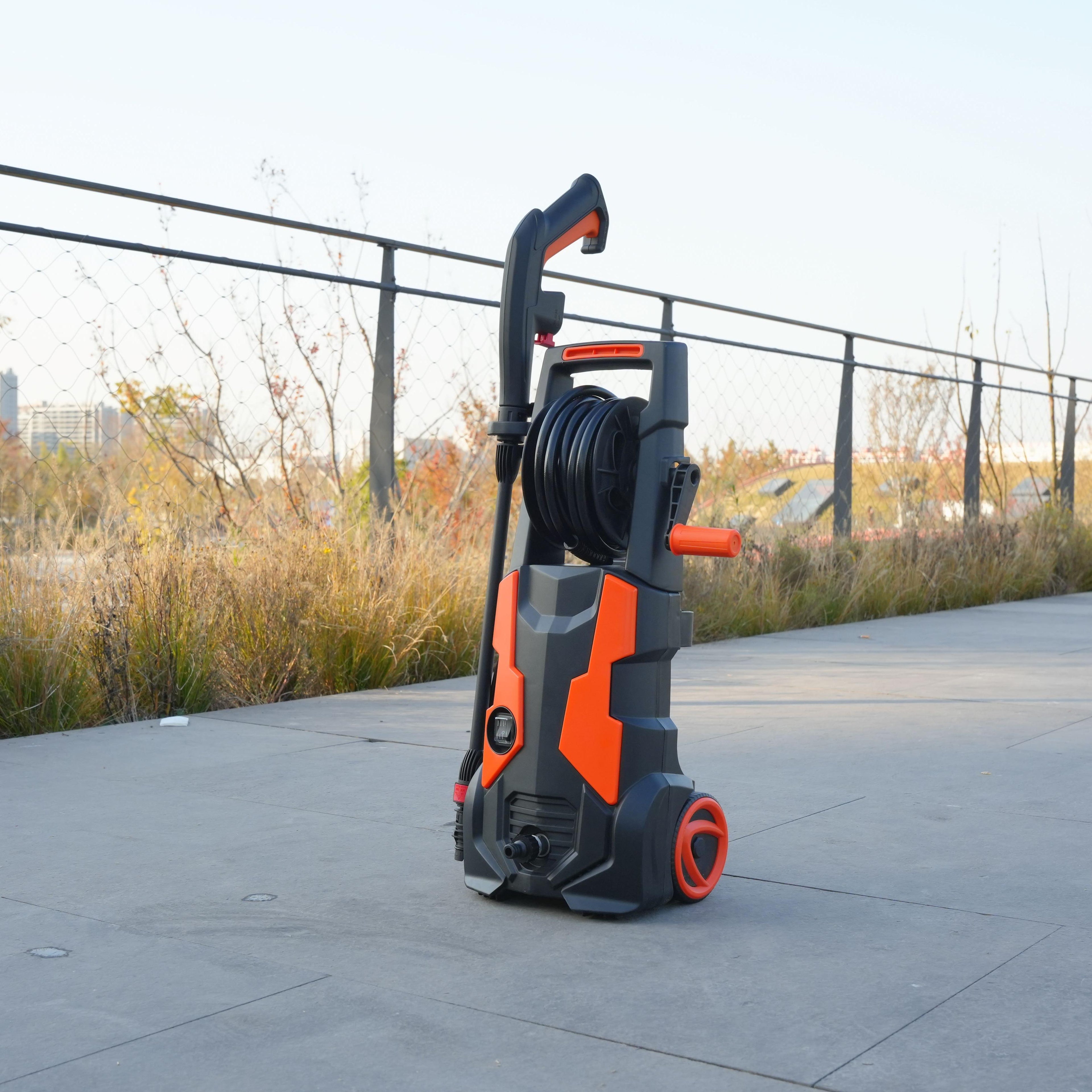 High-performance High-pressure Cleaner For Cars And Building Facades - Powerful Motor, Versatile Accessories, Environmentally Friendly Design